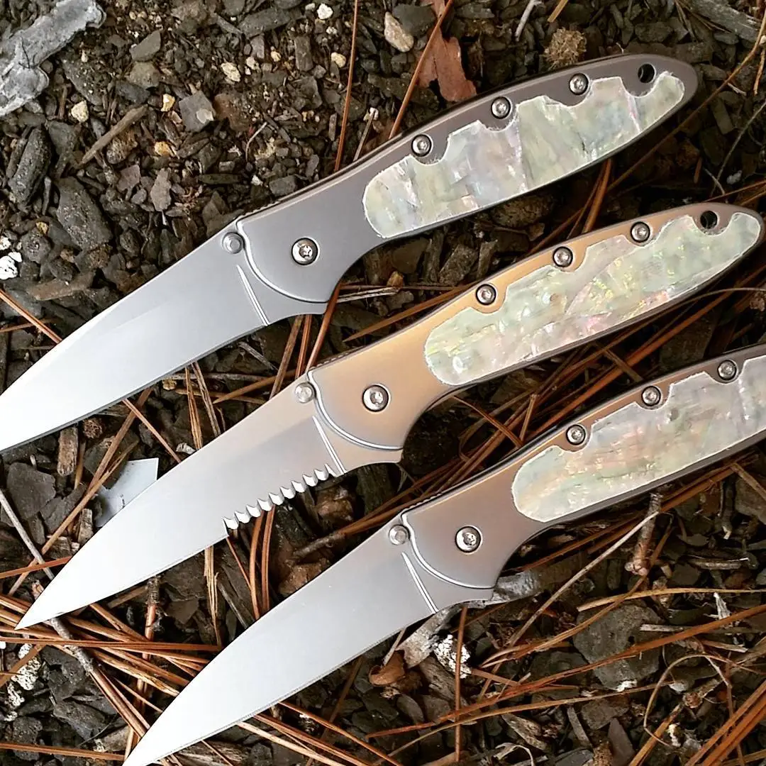 Kershaw Leeks with abalone handle overlays! We hand-craft the overlays right here at our facility in Louisiana! Every one is unique, no two are the same!

www.Kershaw-Knives.net/1660-AB

#abalone #KershawKnives #Knife #KnifeWorks #knives #customknives